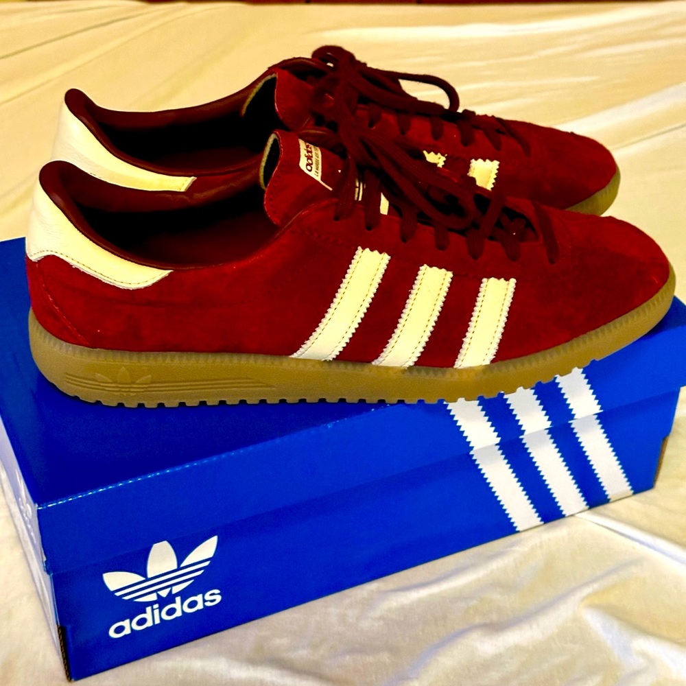 Adidas Bermuda - New in box! Maroon / White